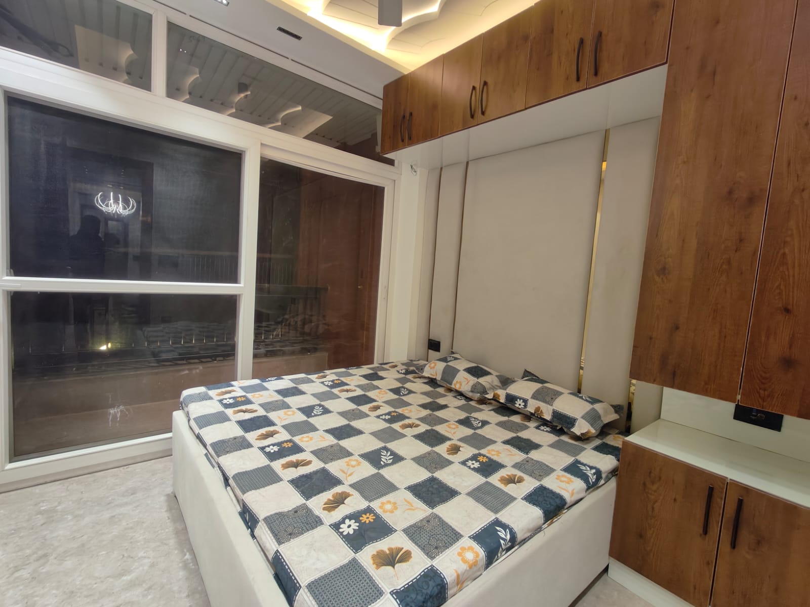 Buy Furniture 3BHK Flat  in  Mohan Garden – Uttam Nagar, New Delhi