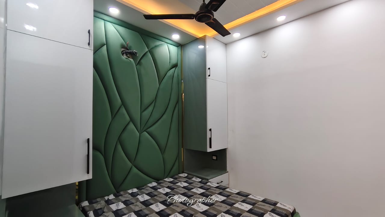 3 BHK Flat for Sale in Mohan Garden, Rama Park Road – Front Side | Lift & Parking