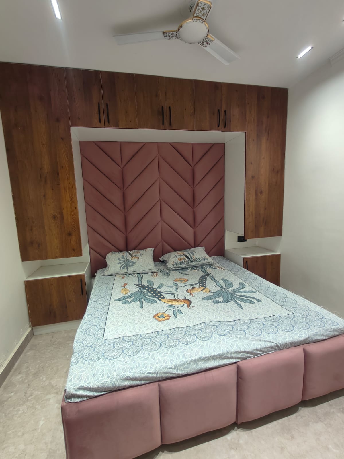 Buy Furniture 3BHK Flat  in  Mohan Garden – Uttam Nagar, New Delhi