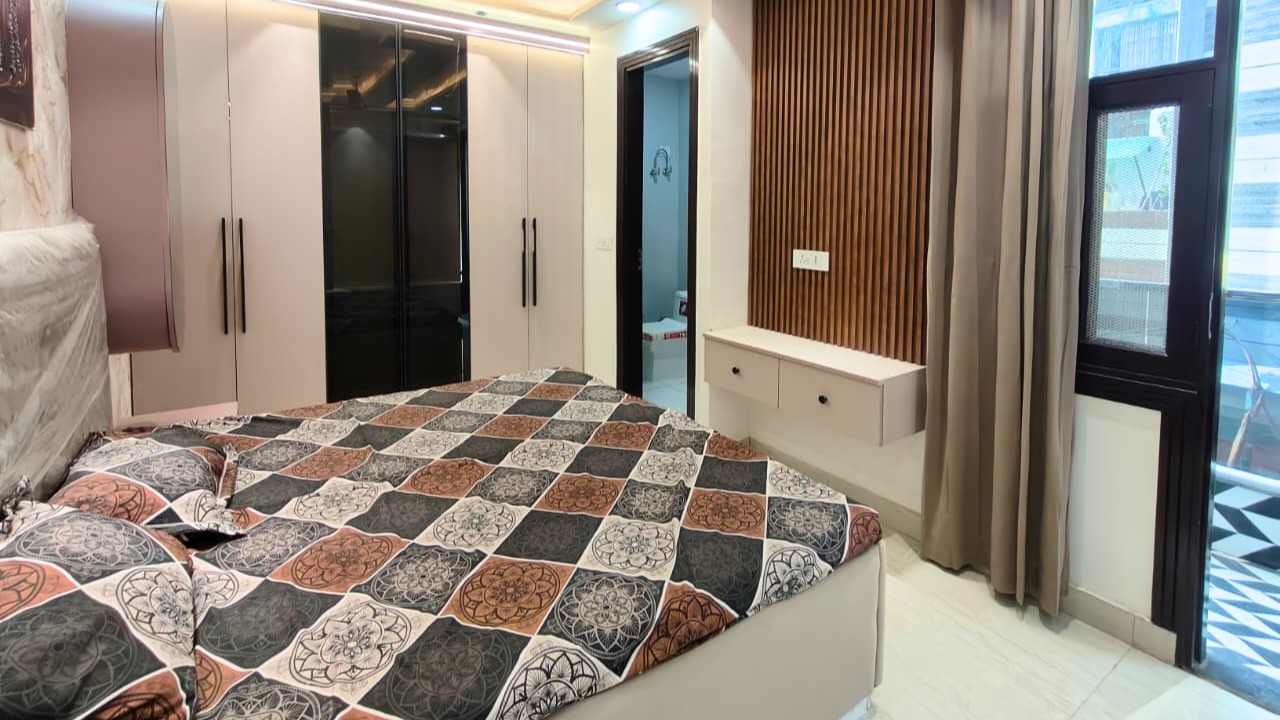 3 BHK Flat in Mohan Garden, Uttam Nagar, Delhi