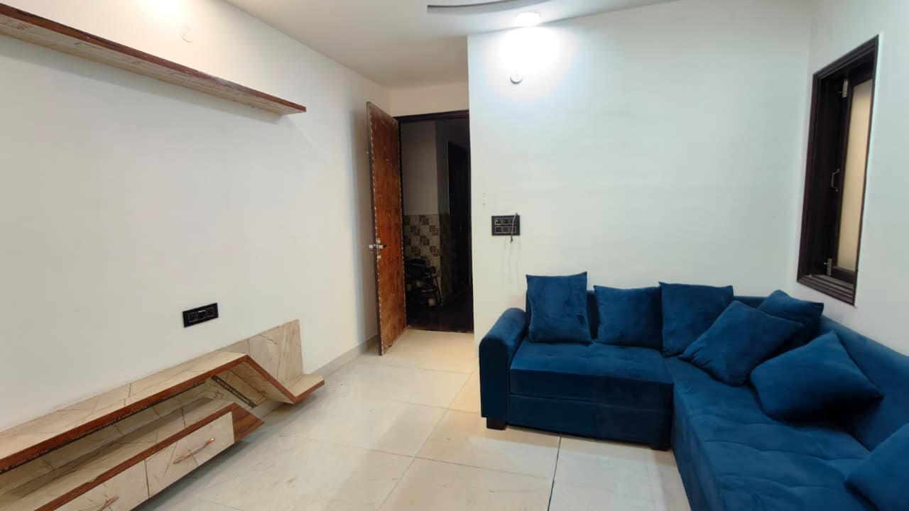 2 BHK Flat for Sale in Mohan Garden near Dwarka Mor – Delhi