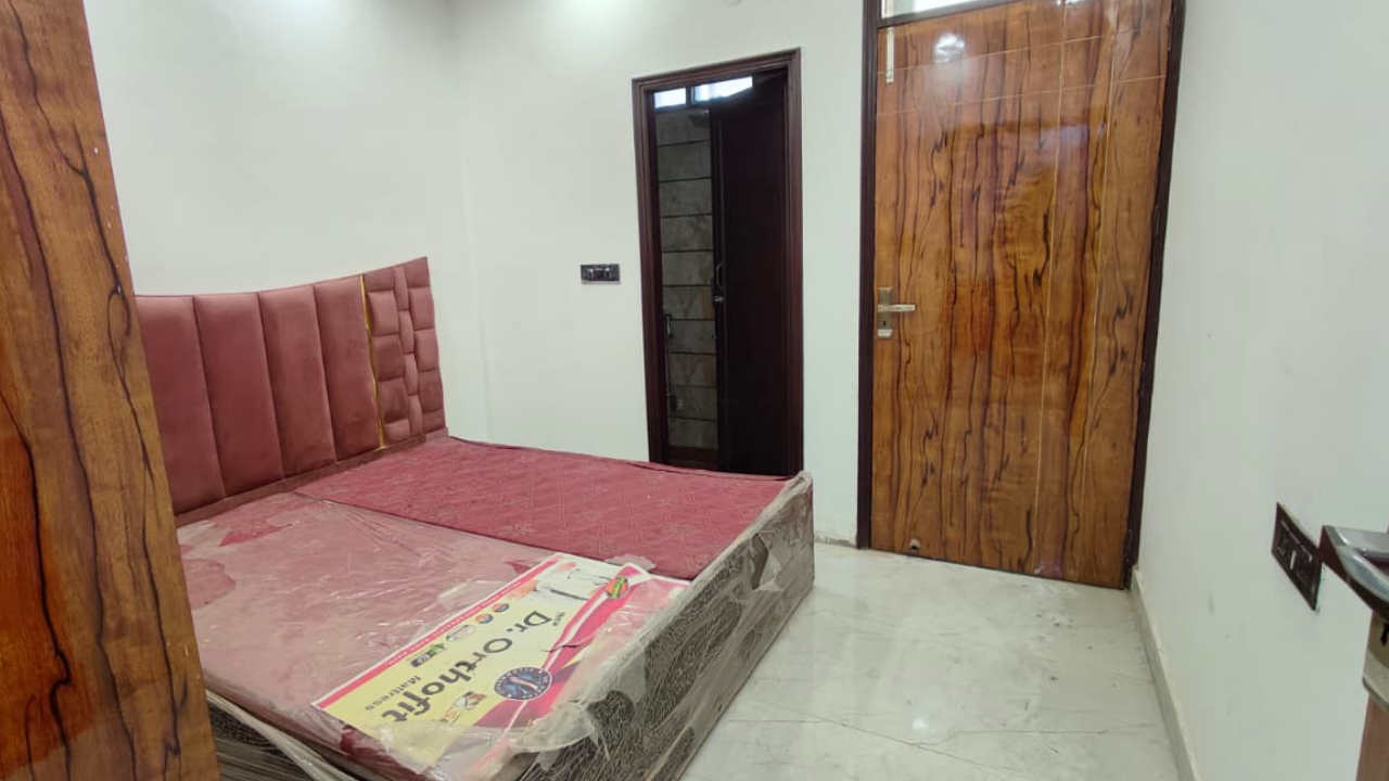 2 BHK Flat for Sale in Mohan Garden near Dwarka Mor – Delhi