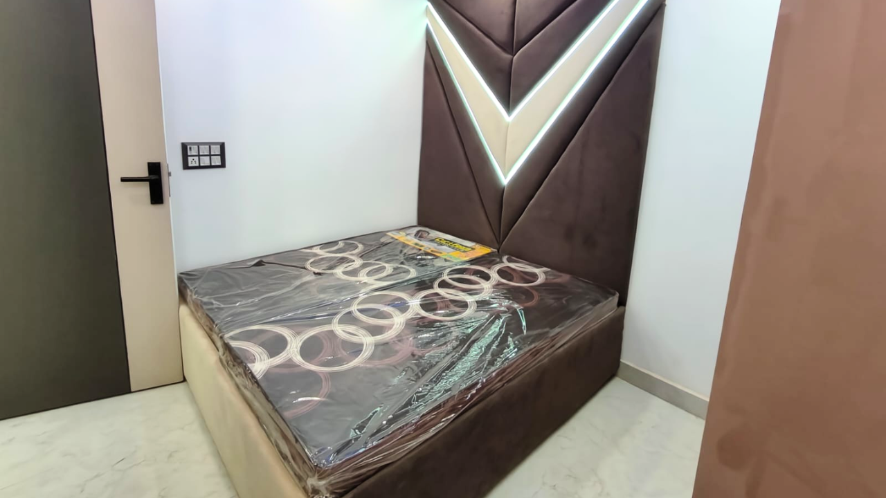 1 BHK Flat for Sale in Mohan Garden, Uttam Nagar – Ready to Move