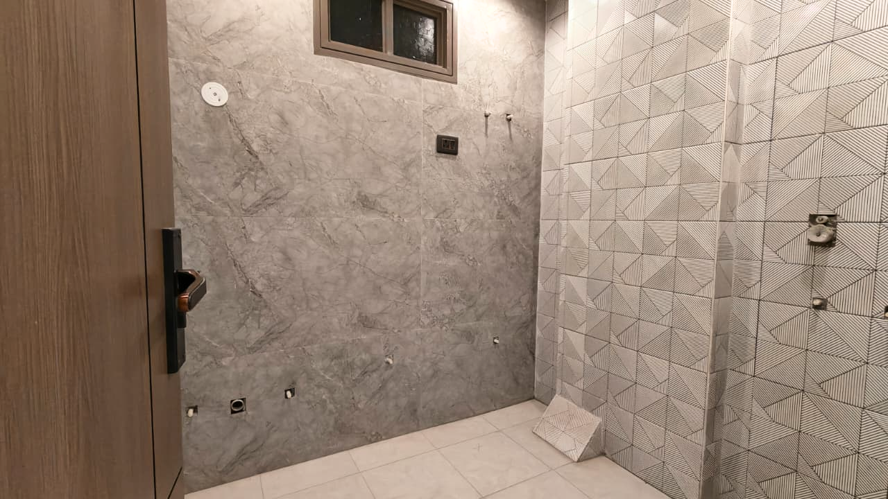 Modern 2 BHK Flat for Sale in Mohan Garden, Rama Park Road, Delhi