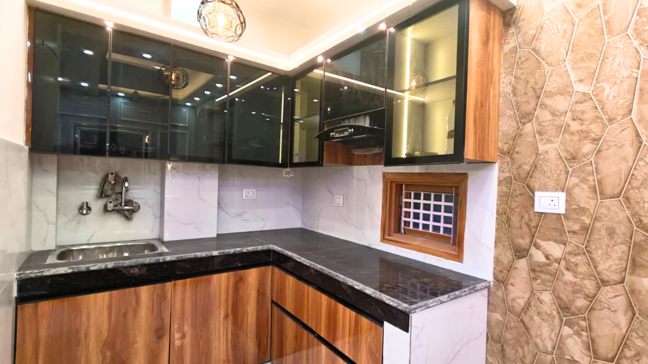 Ready to Move 3BHK Flats in Mohan Garden, Dwarka Mor, Delhi