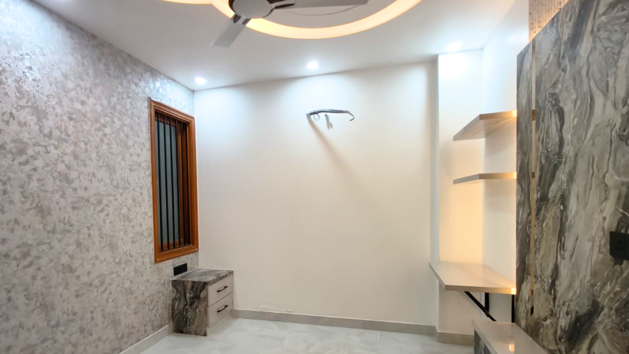 4 BHK Flat in Bhagwati Garden Extension Dwarka Mor | Call Now