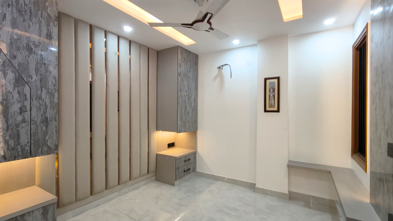 4 BHK Flat in Bhagwati Garden Extension Dwarka Mor | Call Now