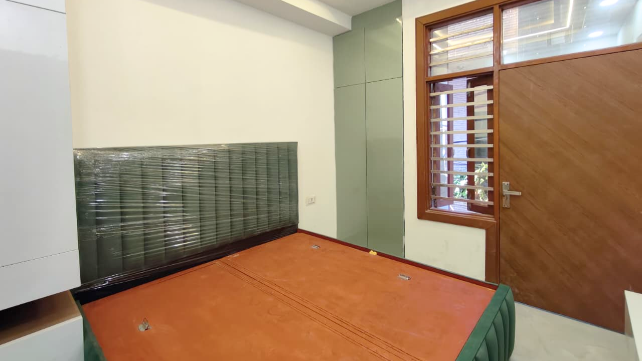 Spacious 2 BHK Flat in Jain Road Dwarka Mor | Near Metro Location