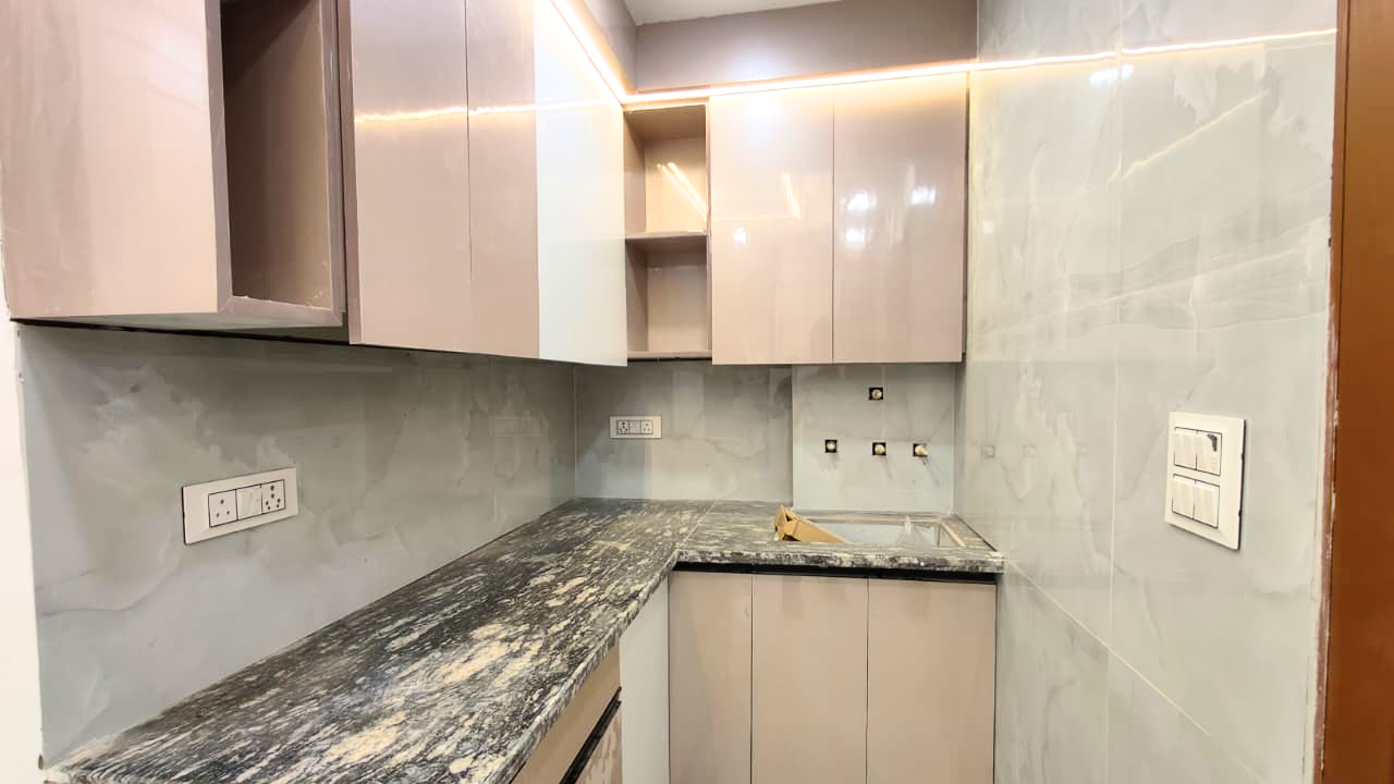 Spacious 2 BHK Flat in Jain Road Dwarka Mor | Near Metro Location