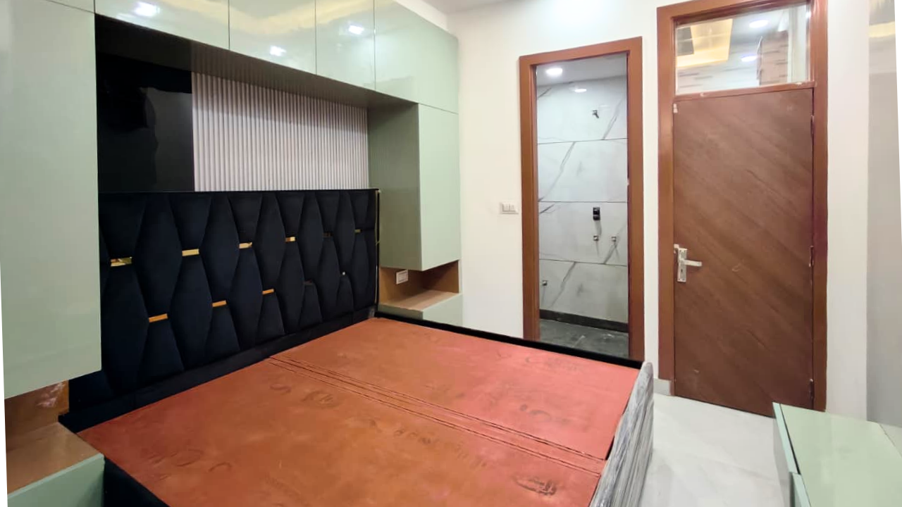 2 BHK Flat on Jain Road Dwarka Mor Delhi | Ready to Move Flat Near Metro