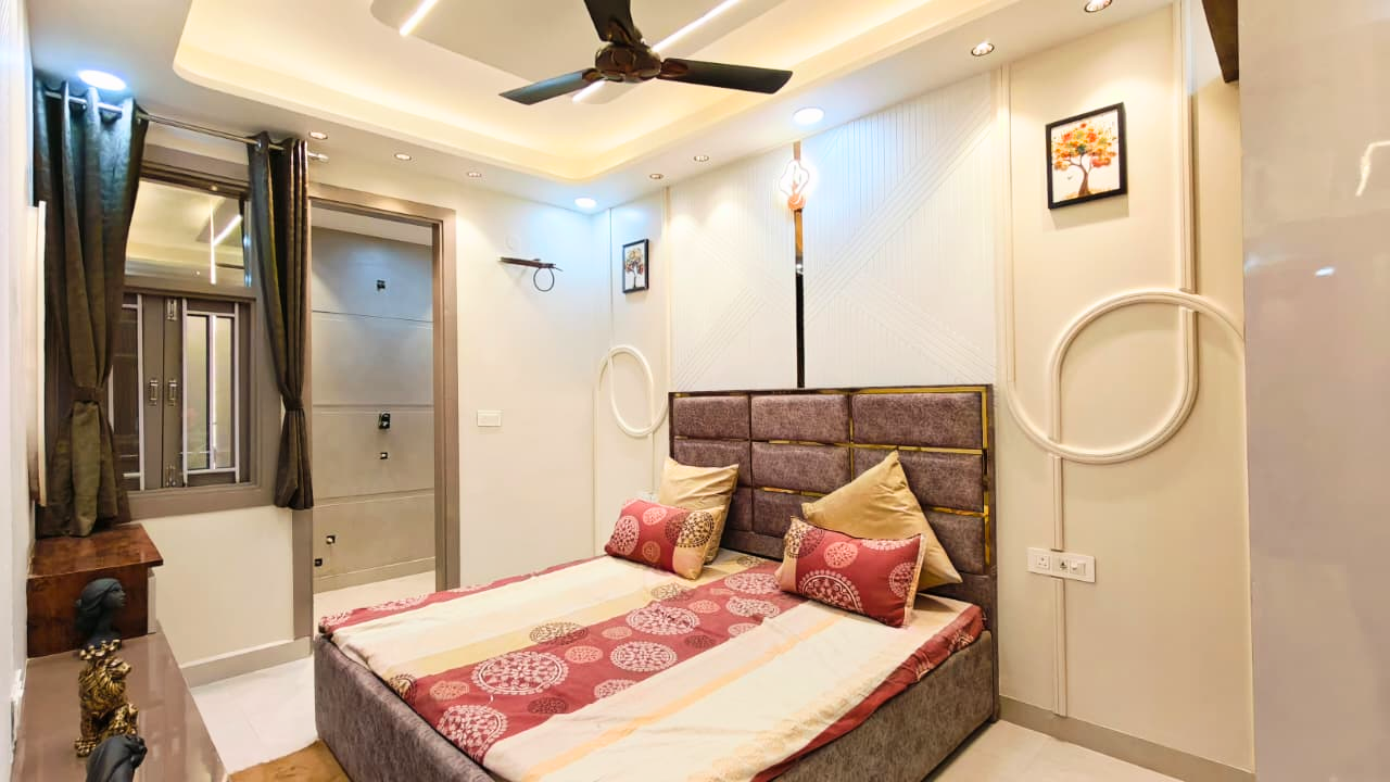 3 BHK Flat in Raksha Enclave Dwarka Mor in Gated Society Near Metro at Best Price