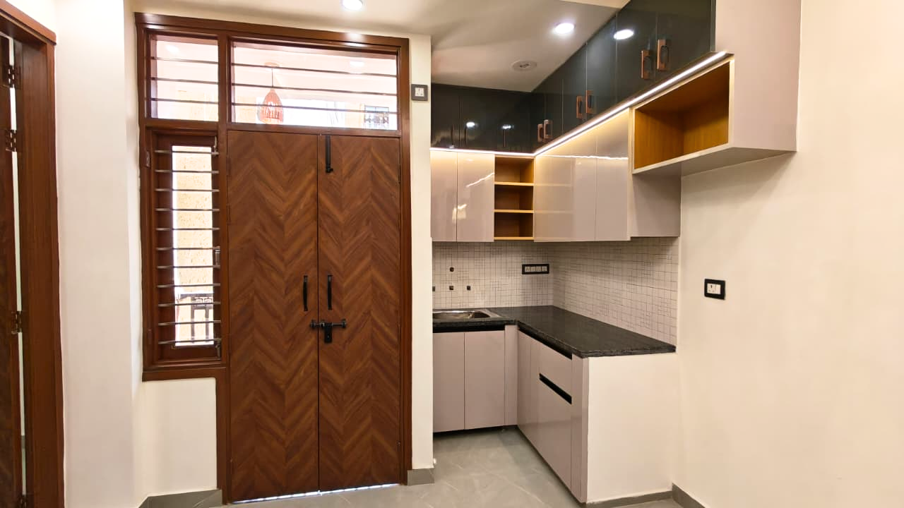 1 BHK Flat in Bajaj Enclave Dwarka Mor Delhi | Near Metro Ready to Move