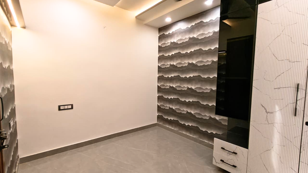 1 BHK Flat in Bajaj Enclave Dwarka Mor Delhi | Near Metro Ready to Move