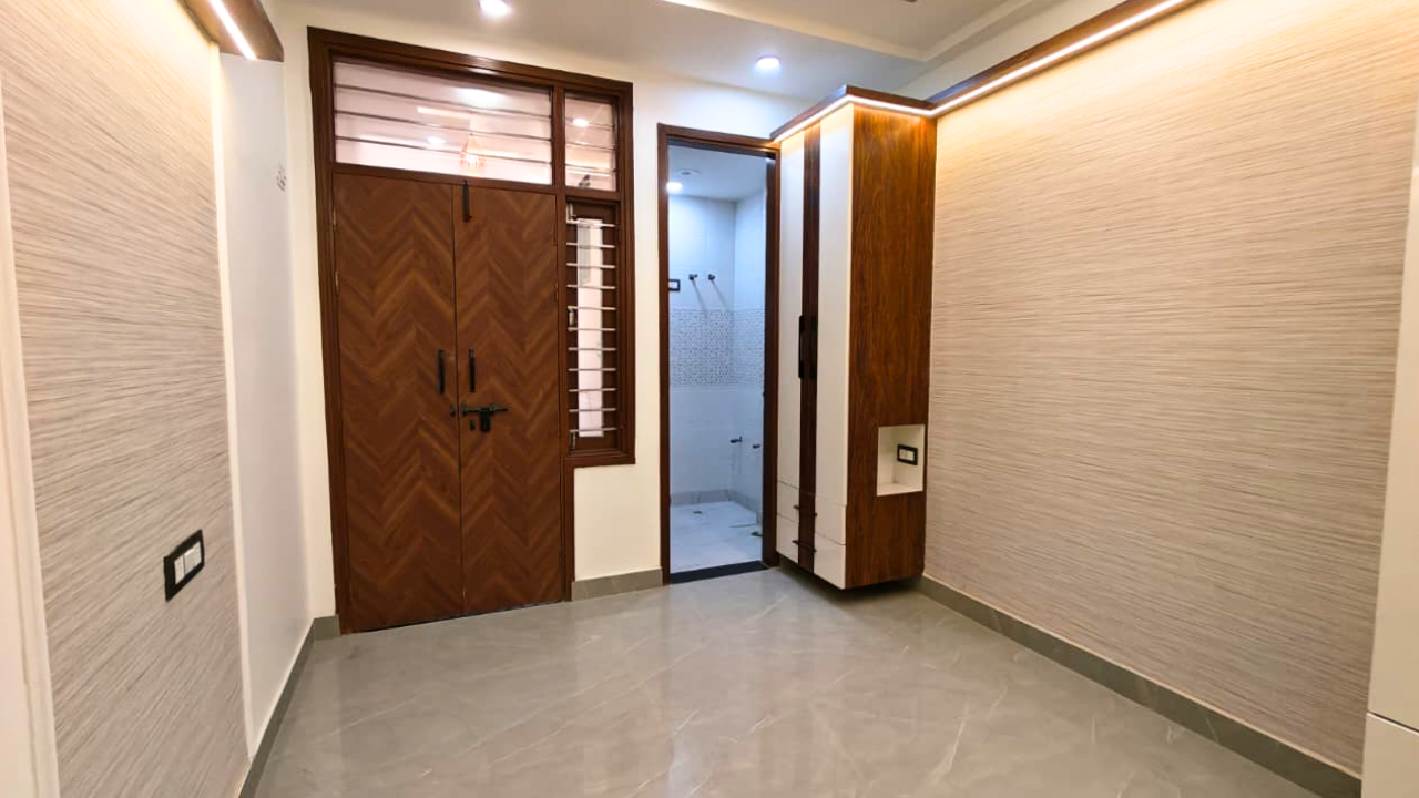 2 BHK Flat Under 40 Lakhs in Dwarka Mor Delhi | Bajaj Enclave Property