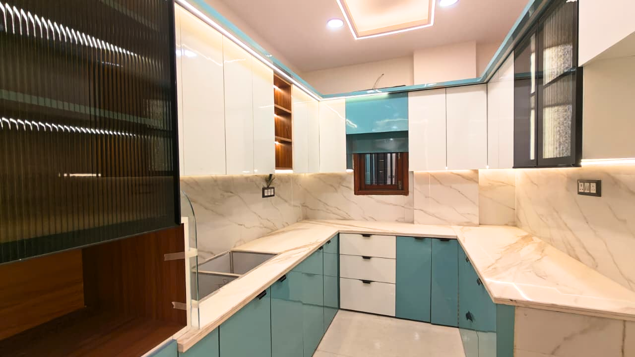 Spacious 4 BHK Flats in Delhi Under 1 Crore | 4 BHK Flat in Kiran Garden Near Nawada Metro