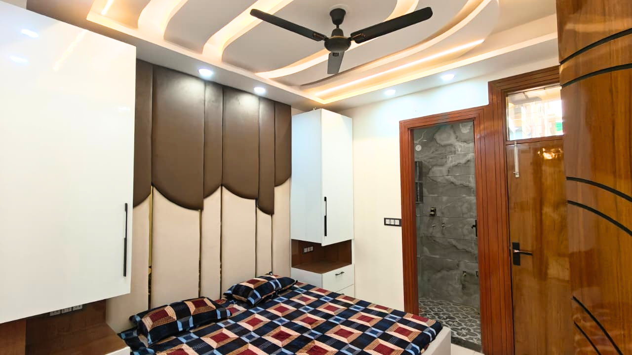 Spacious 4 BHK Flats in Delhi Under 1 Crore | 4 BHK Flat in Kiran Garden Near Nawada Metro
