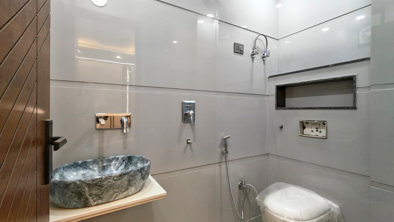 Premium 4 BHK Flat in Kiran Garden, Nawada Delhi | Best Investment Opportunity