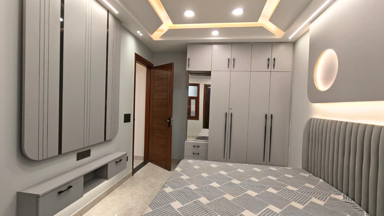 Ready to Move 3 BHK Flat in Kiran Garden Near Nawada Metro