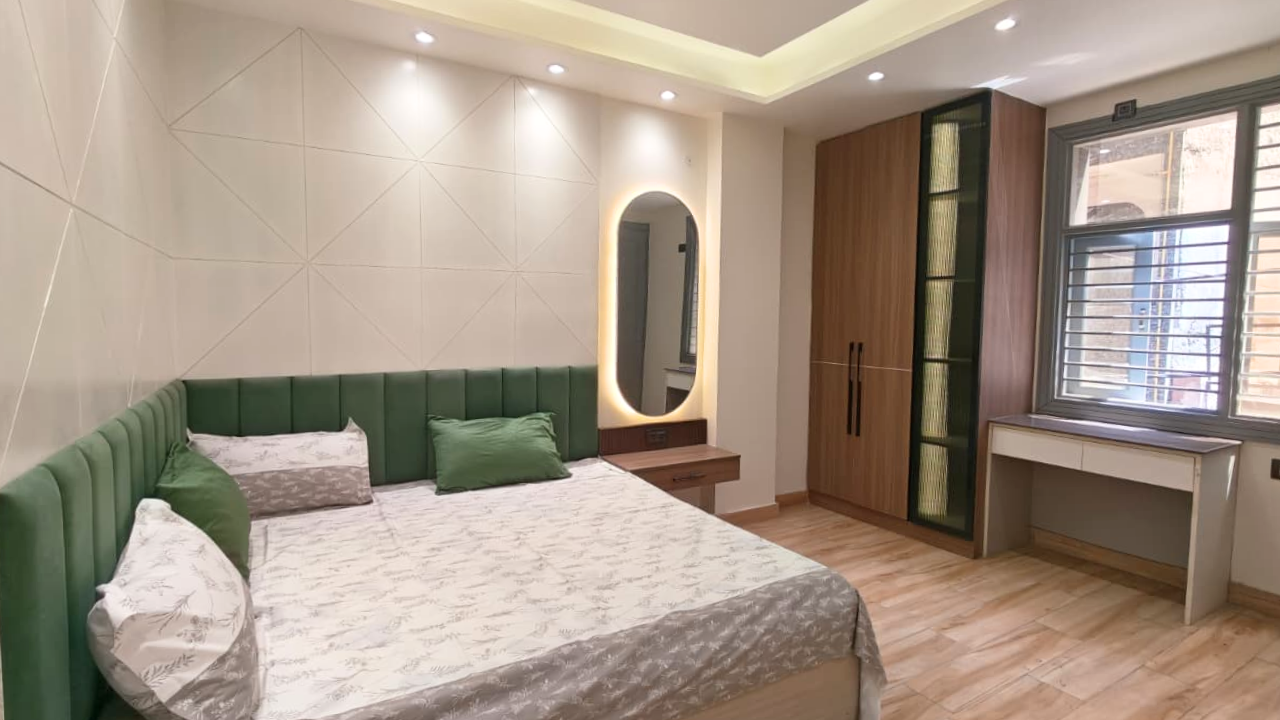 Modern Fully Furnished 3 BHK Flat Near Dwarka Mor Metro | Best Deal Available