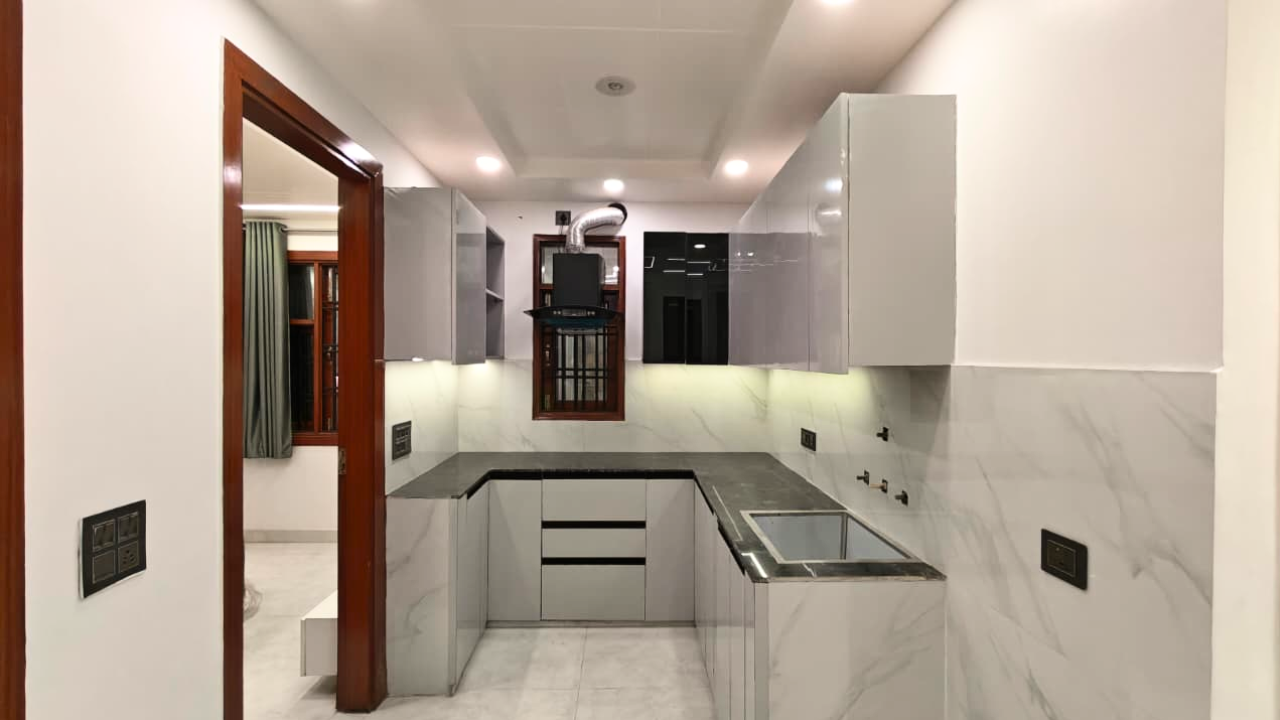 Semi Furnished 3 BHK Flats Near Dwarka Mor Metro Station | Jain Road, Mohan Garden