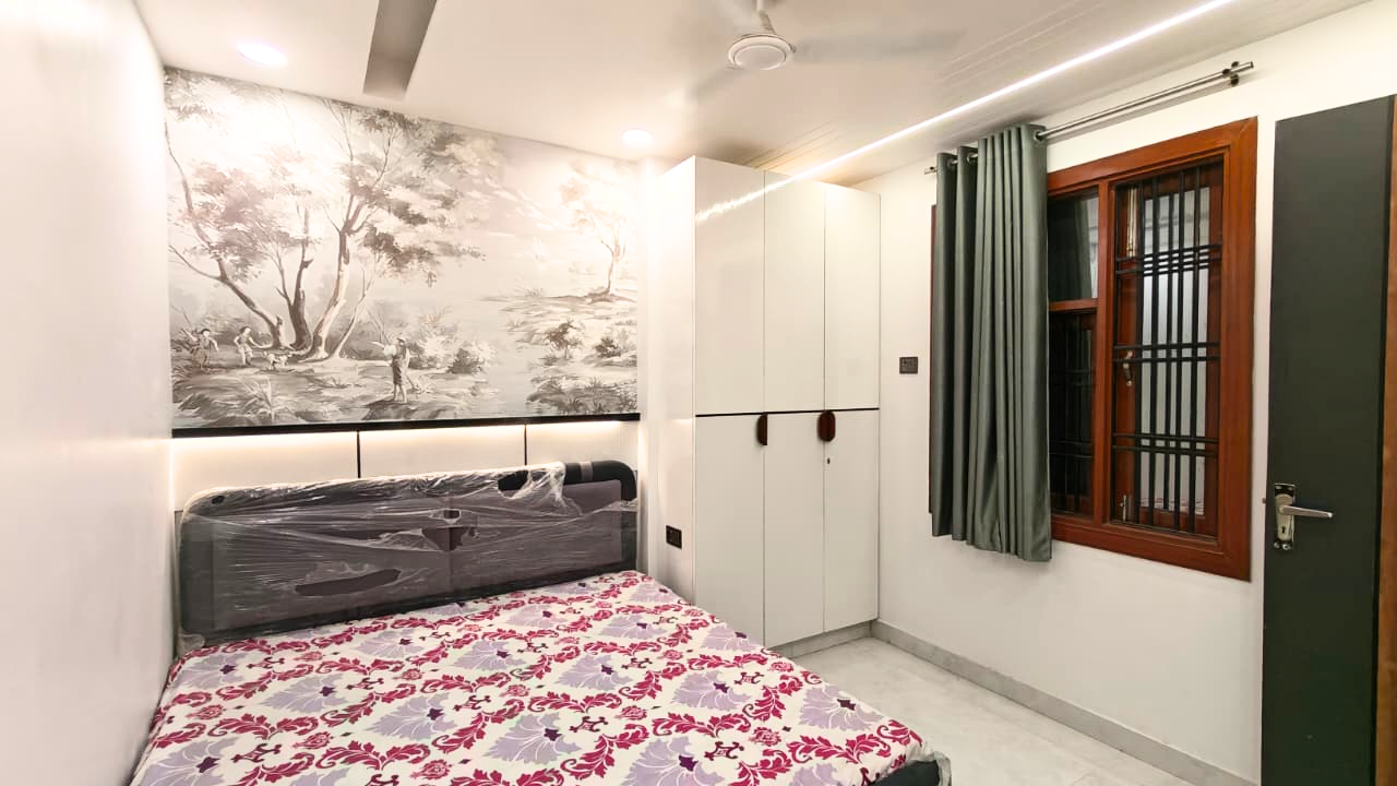 Semi Furnished 3 BHK Flats Near Dwarka Mor Metro Station | Jain Road, Mohan Garden