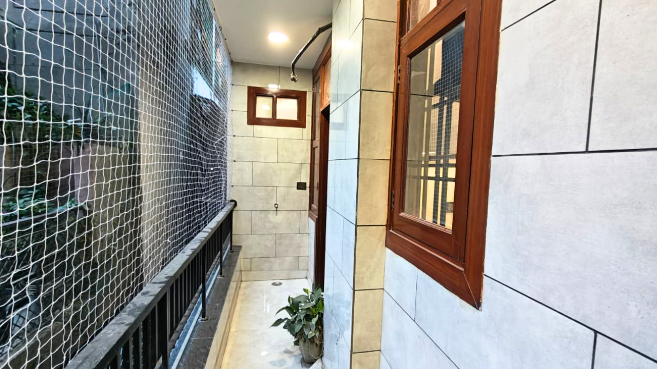 Semi Furnished 3 BHK Flats Near Dwarka Mor Metro Station | Jain Road, Mohan Garden