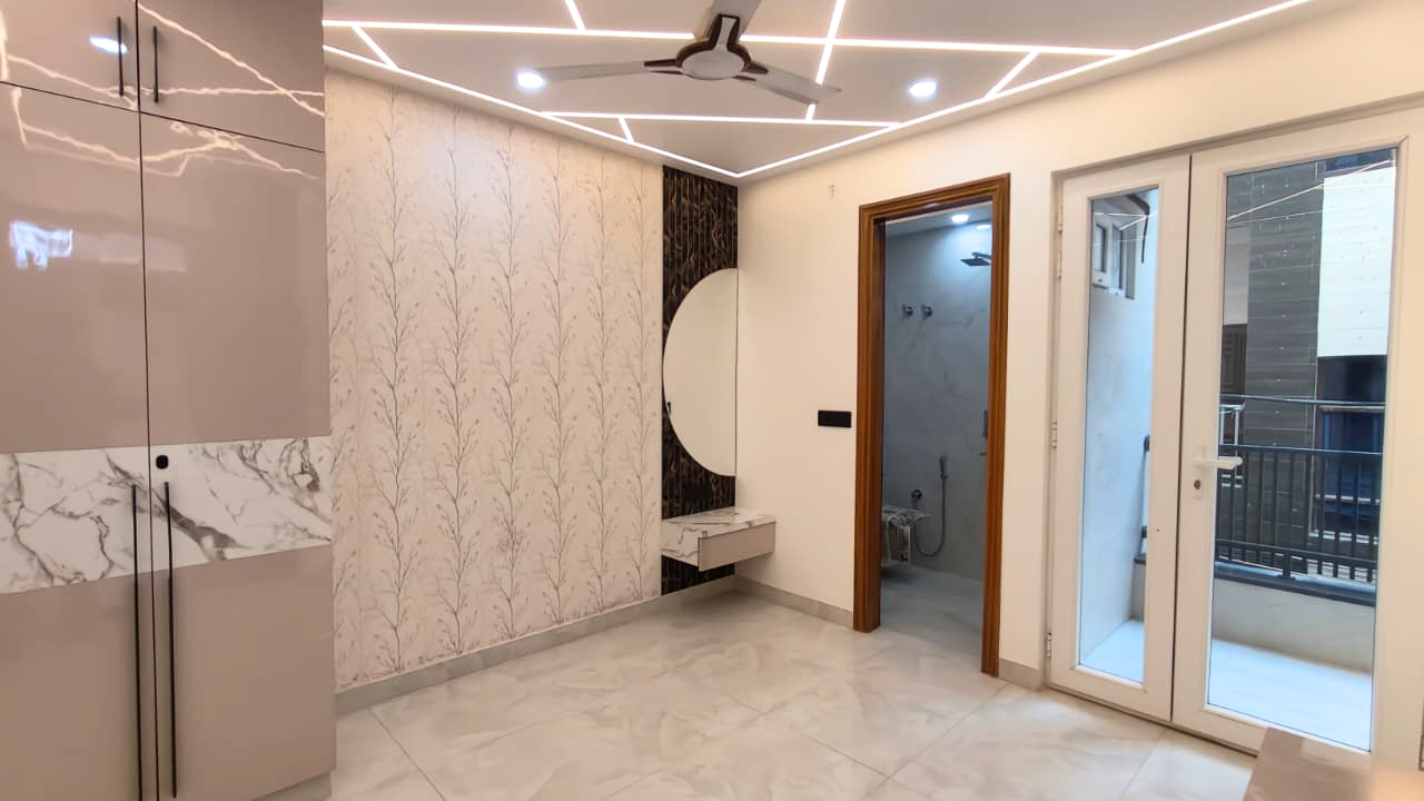Luxury 4 BHK Flat for Sale in Bhagwati Extension, Dwarka Mo