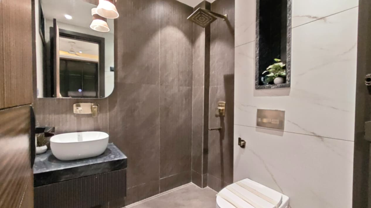 Luxury 4BHK Society Flat Near Nawada Metro for Sale in Delhi