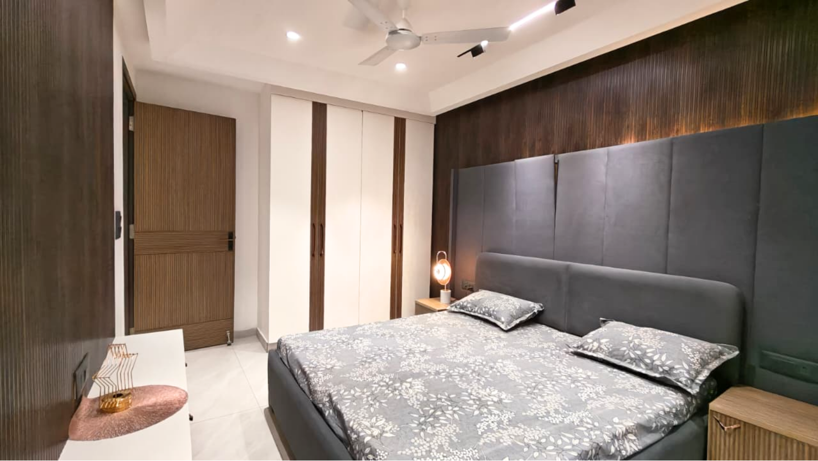 Luxury 4BHK Society Flat Near Nawada Metro for Sale in Delhi