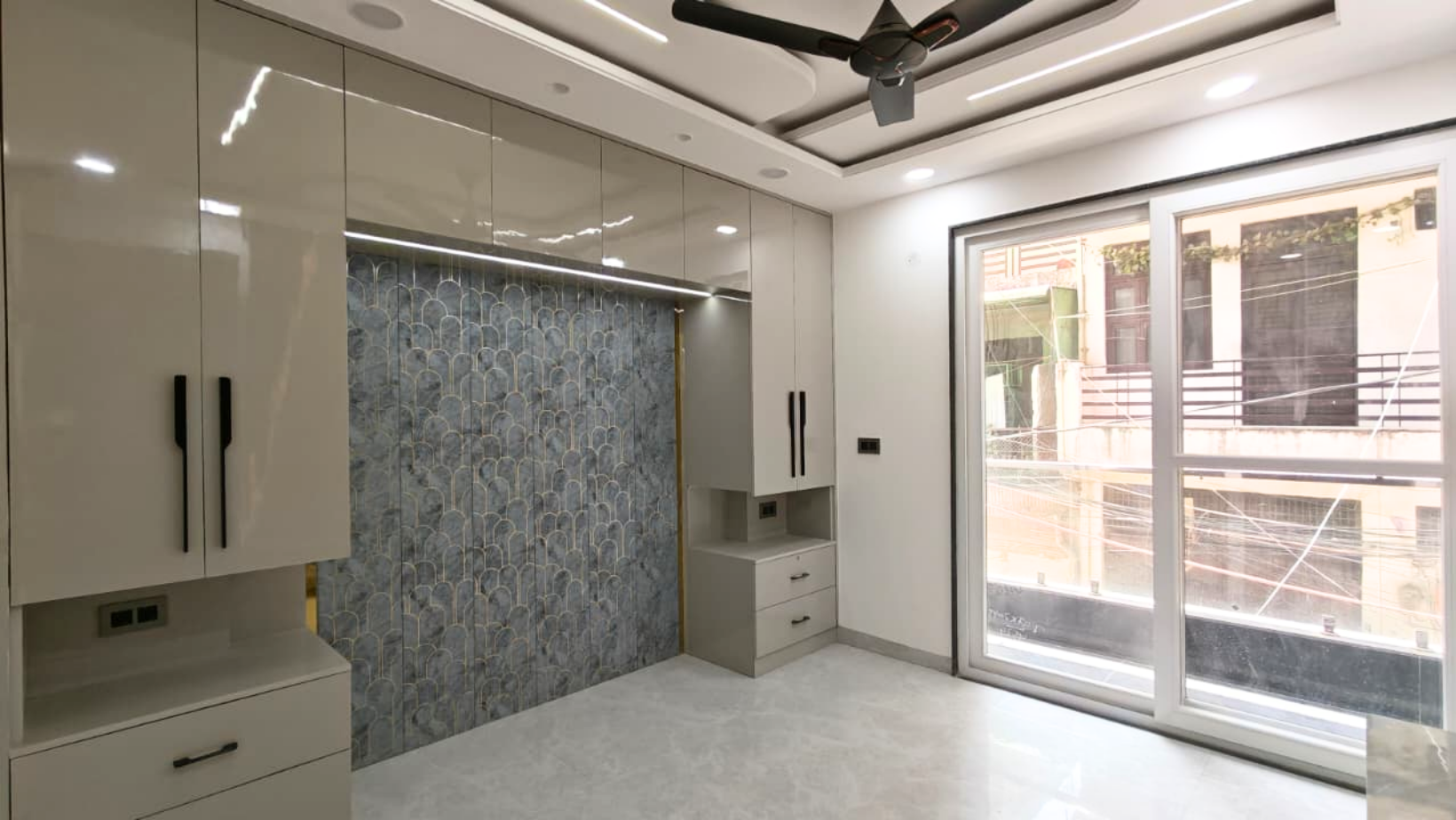 Spacious 3 BHK Flat for Sale in Jain Road, Mohan Garden | Near Nawada Metro, West Delhi