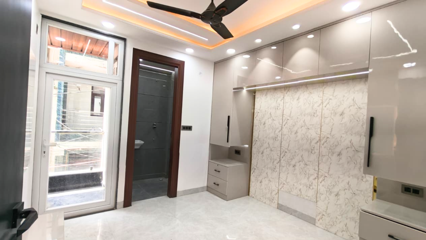 Spacious 3 BHK Flat for Sale in Jain Road, Mohan Garden | Near Nawada Metro, West Delhi