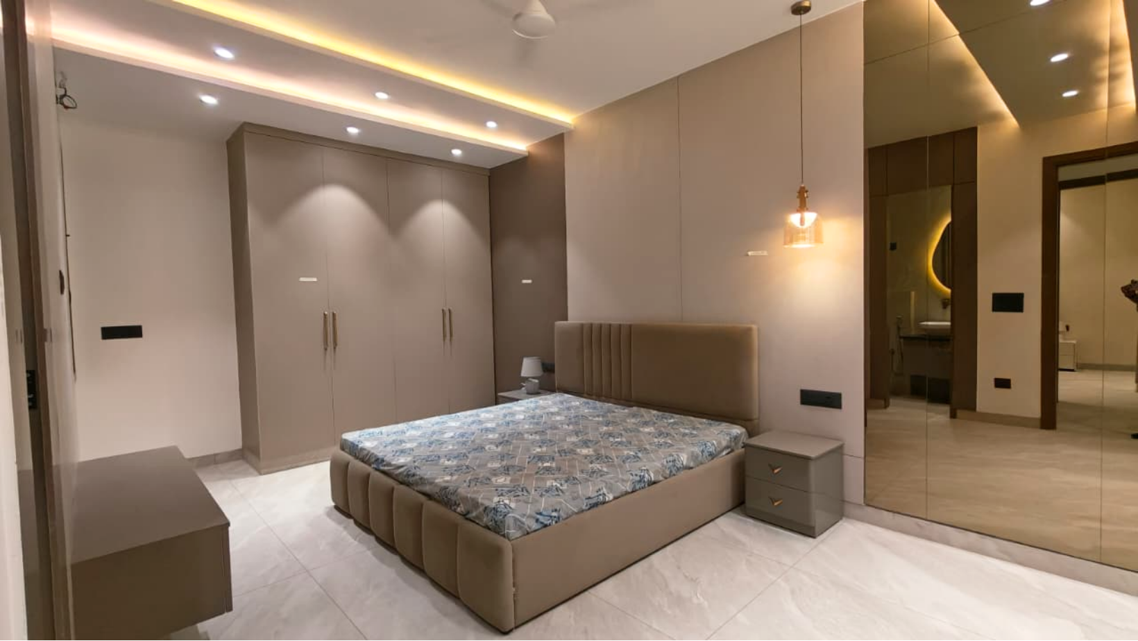 Premium 4 BHK Flat Near Dwarka Sector 3 | Dream Home in Delhi