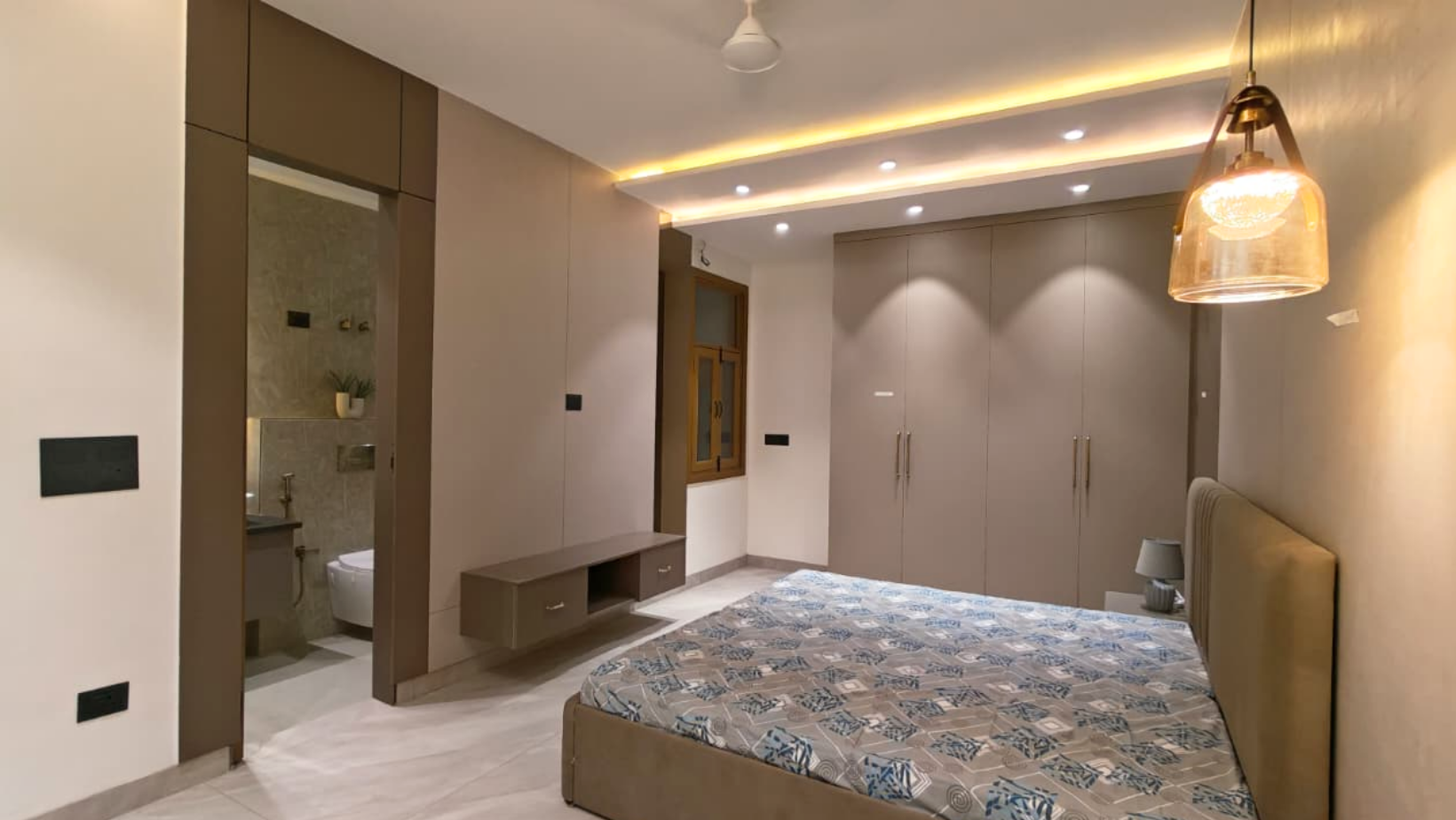Premium 4 BHK Flat Near Dwarka Sector 3 | Dream Home in Delhi
