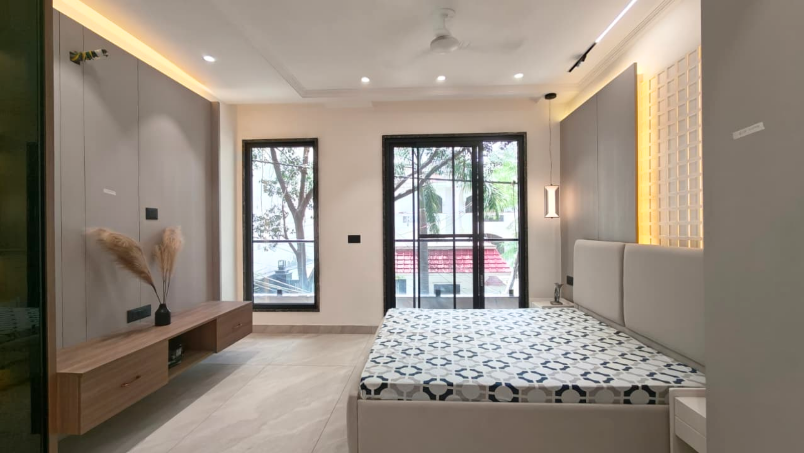 Premium 4 BHK Flat Near Dwarka Sector 3 | Dream Home in Delhi