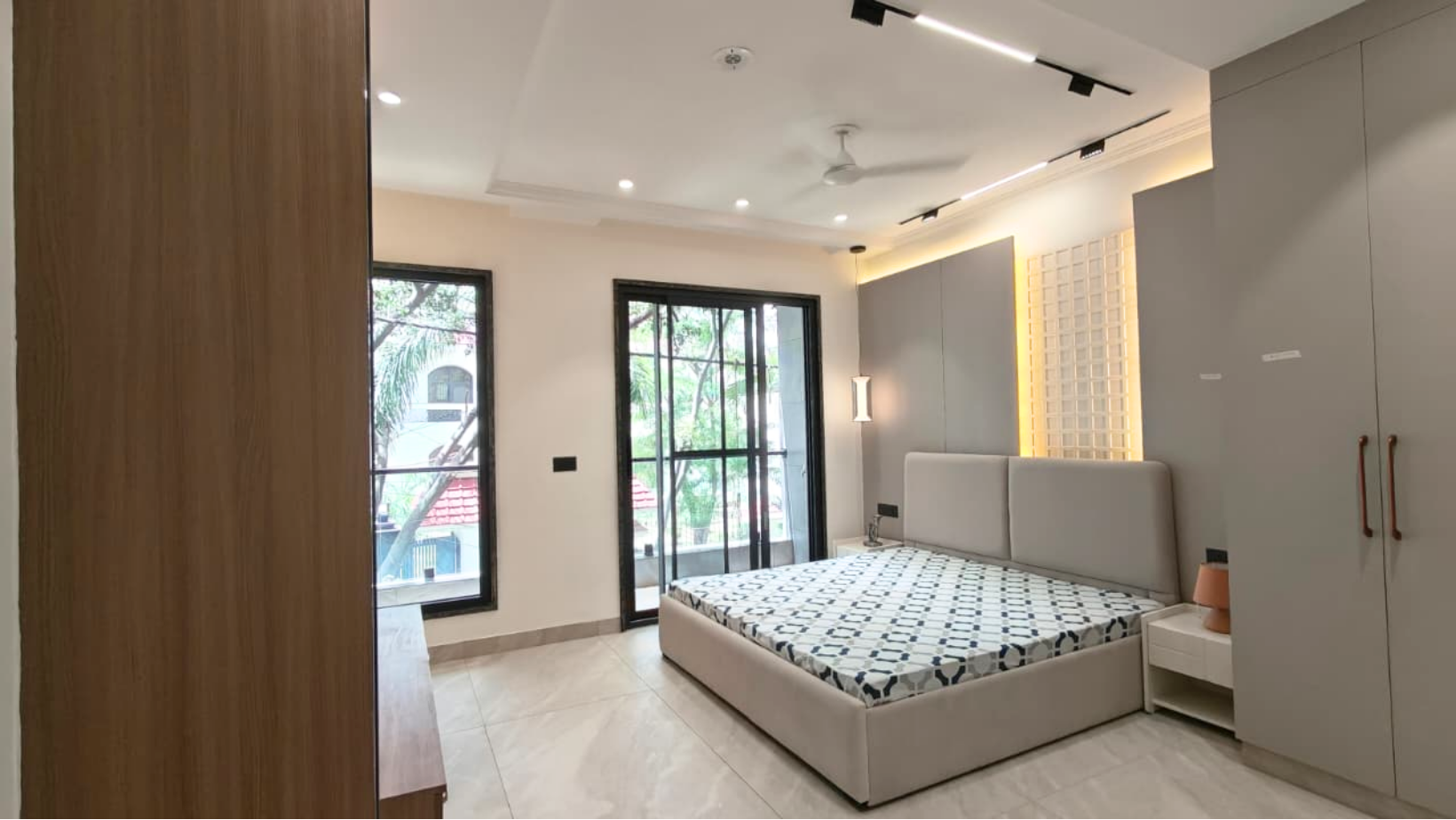 Premium 4 BHK Flat Near Dwarka Sector 3 | Dream Home in Delhi