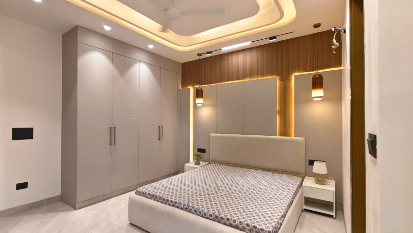 Premium 4 BHK Flat Near Dwarka Sector 3 | Dream Home in Delhi