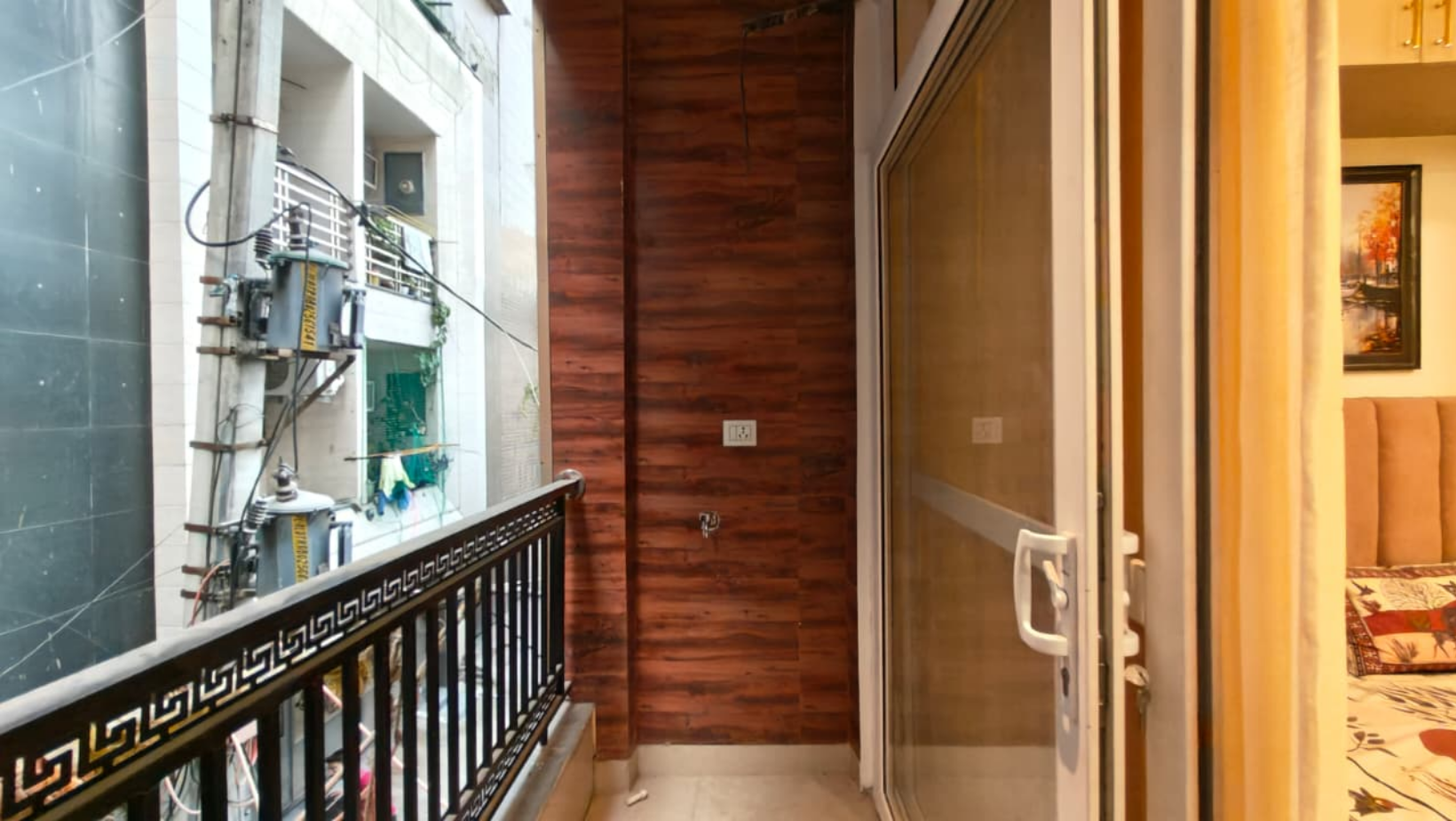Ready to Move 3 BHK Flat in Mohan Garden Near Nawada Metro | Prime Location