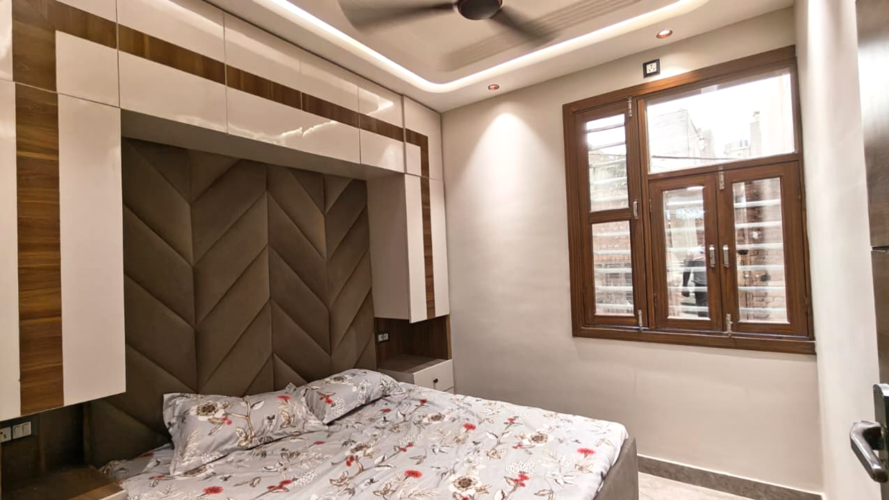 Premium 3BHK Flat with Modern Amenities in Mohan Garden, Delhi