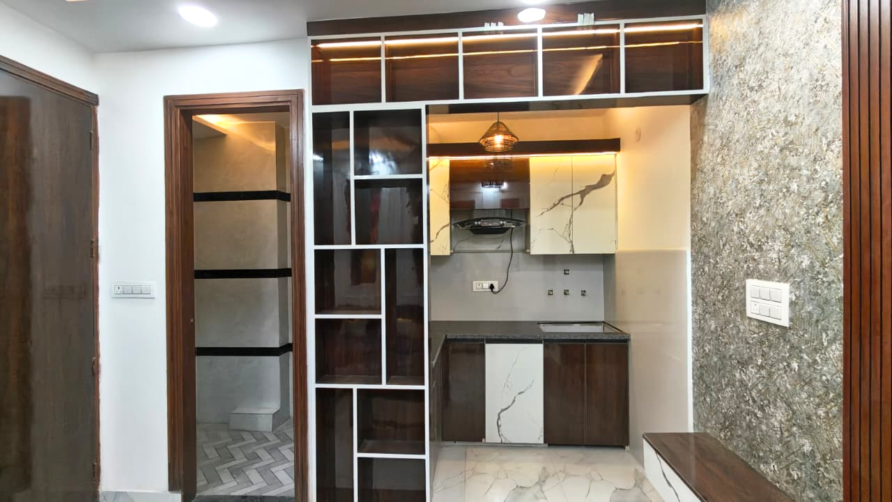 Affordable 2 BHK Flat for Sale in Mohan Garden | Gurudwara Road, Delhi
