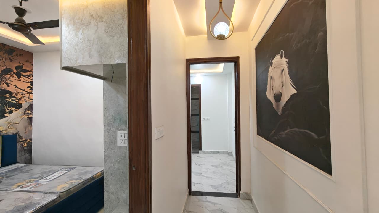 Affordable 2 BHK Flat for Sale in Mohan Garden | Gurudwara Road, Delhi