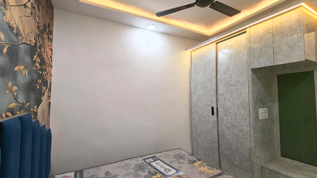 Affordable 2 BHK Flat for Sale in Mohan Garden | Gurudwara Road, Delhi