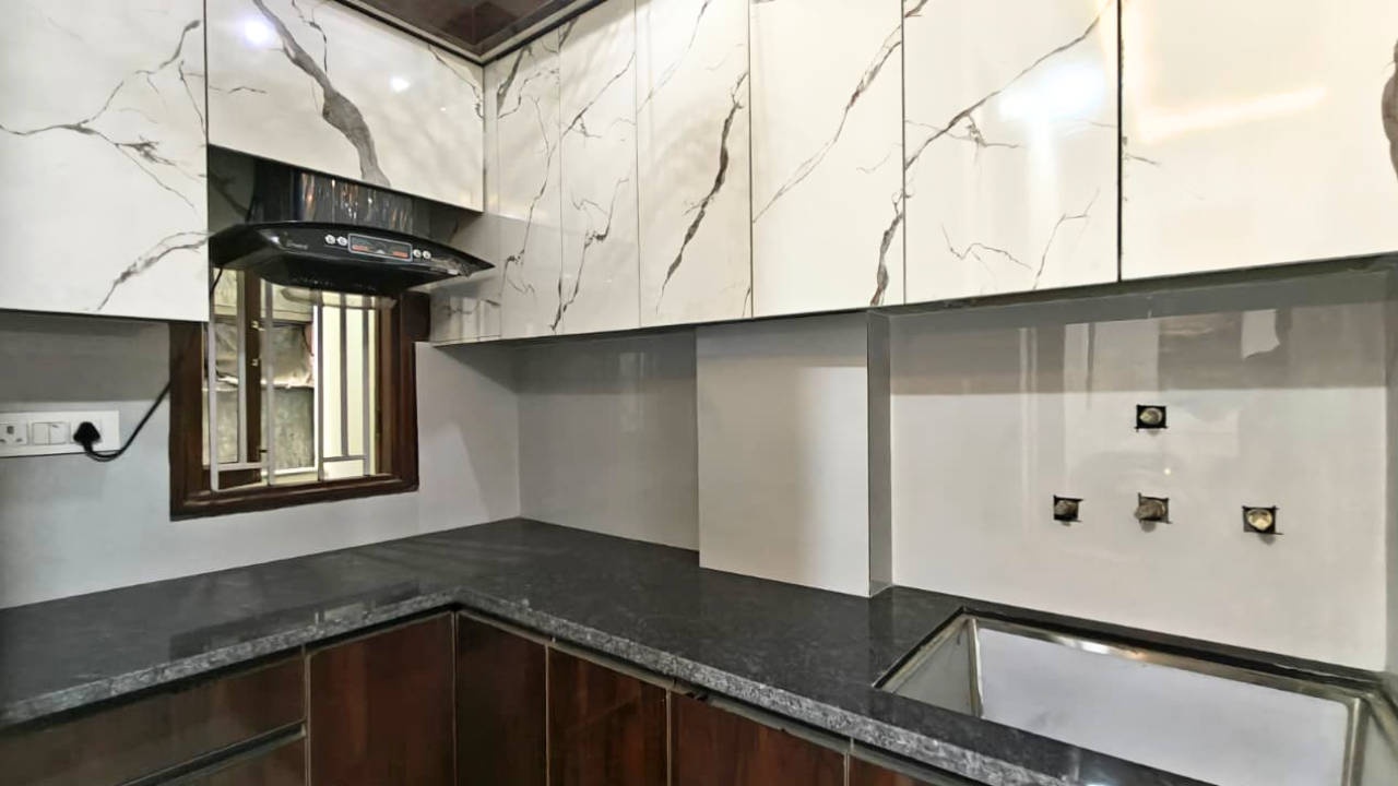 Best Budget 1 BHK Flat in Mohan Garden Gurudwara Road