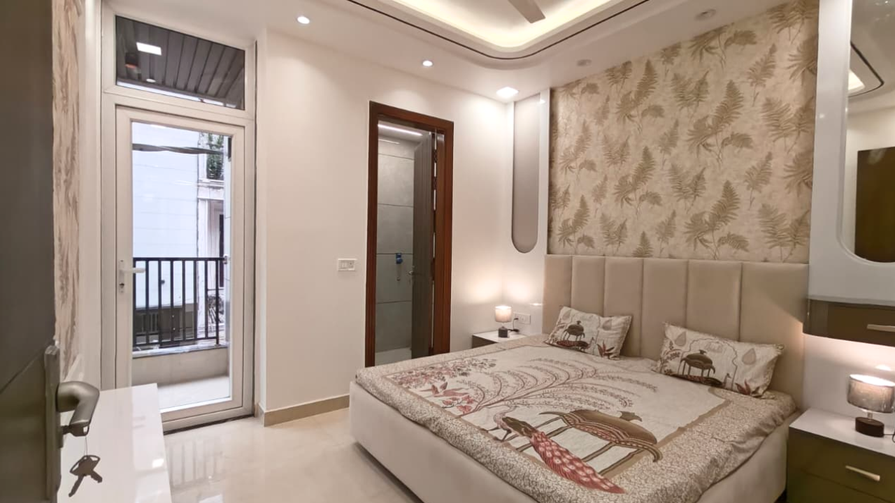 Semi Furnished 3 BHK Home in Dwarka Mor with Excellent Connectivity