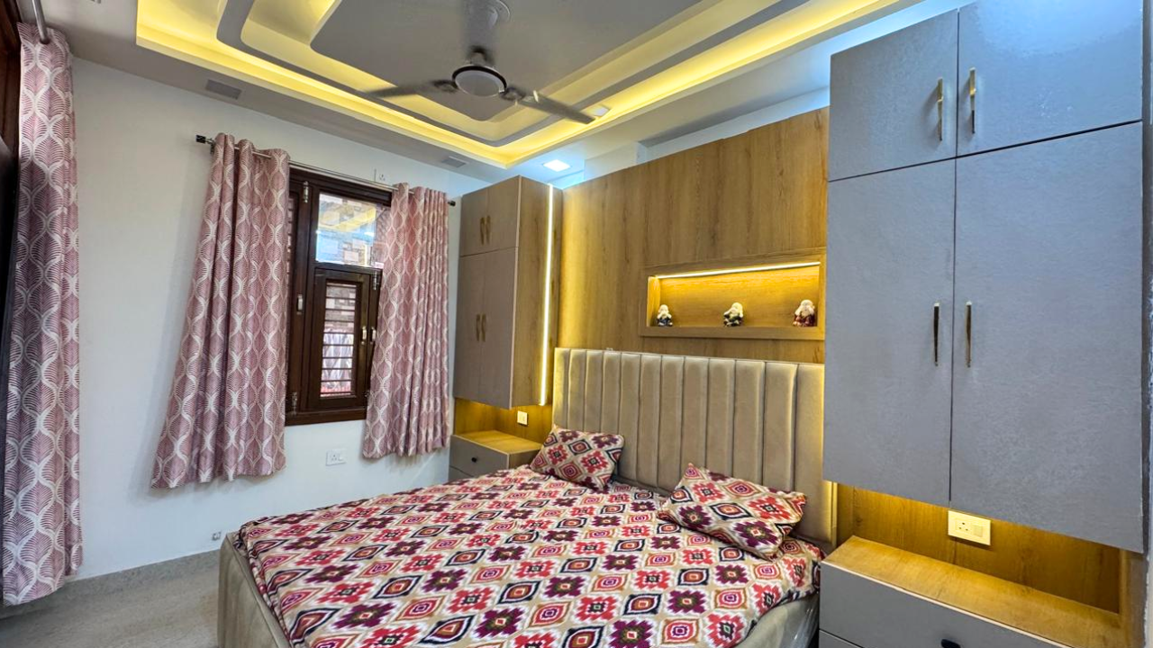 Low Budget 1BHK Flat for Sale in Mohan Garden, Dwarka Mor Delhi