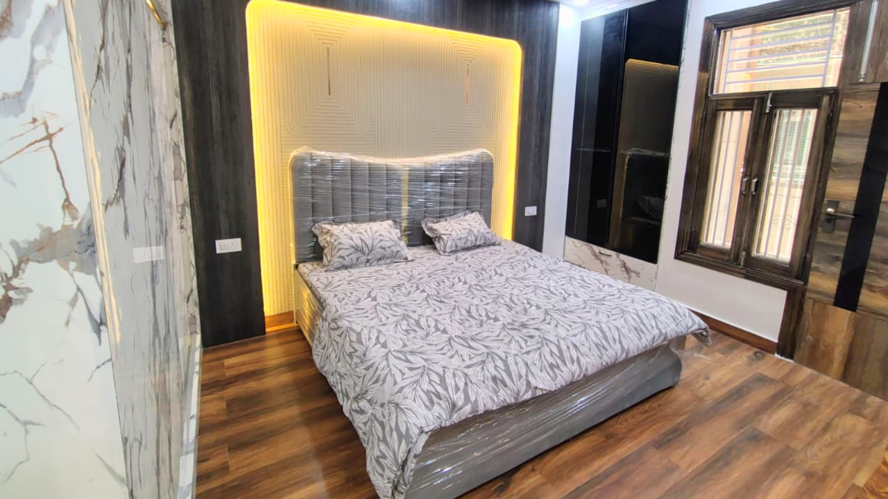 Premium 3 BHK Flats for Sale in Rama Park Dwarka Mor, New Delhi