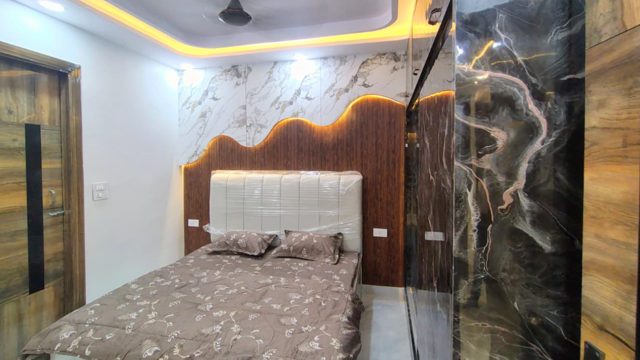 Premium 3 BHK Flats for Sale in Rama Park Dwarka Mor, New Delhi