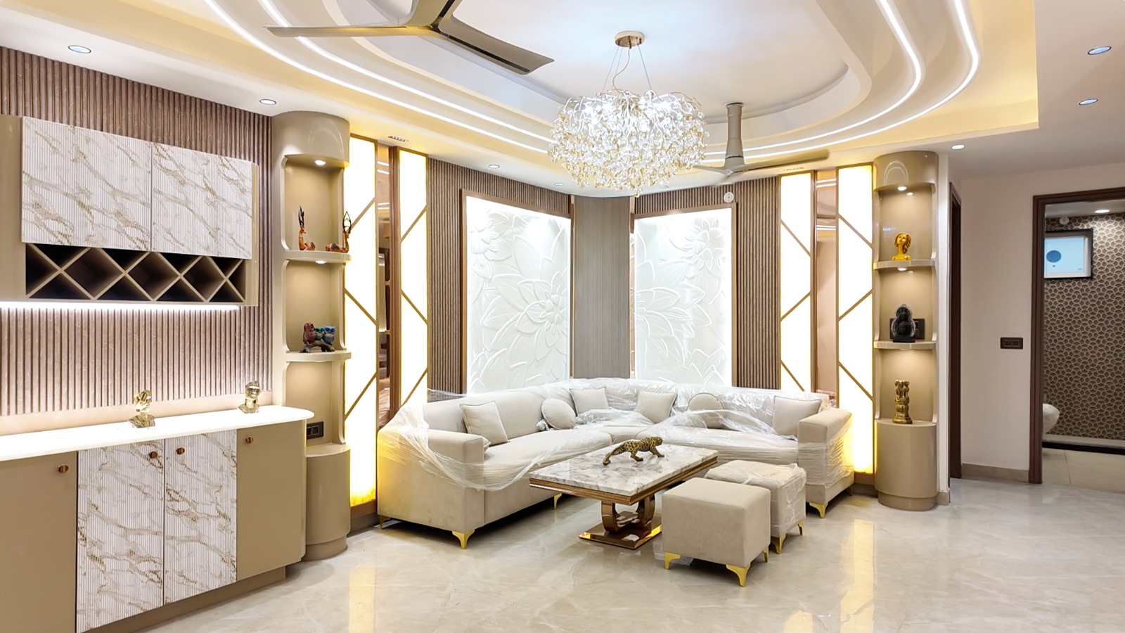 Ready to Move 4 BHK Flat on Gurudwara Road, Mohan Garden, Delhi Near Nawada