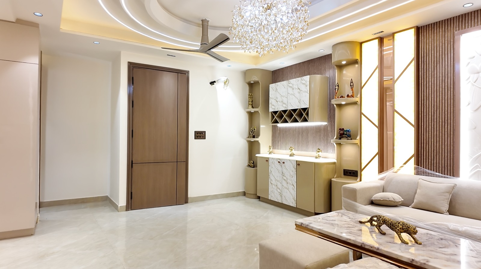 Ready to Move 4 BHK Flat on Gurudwara Road, Mohan Garden, Delhi Near Nawada