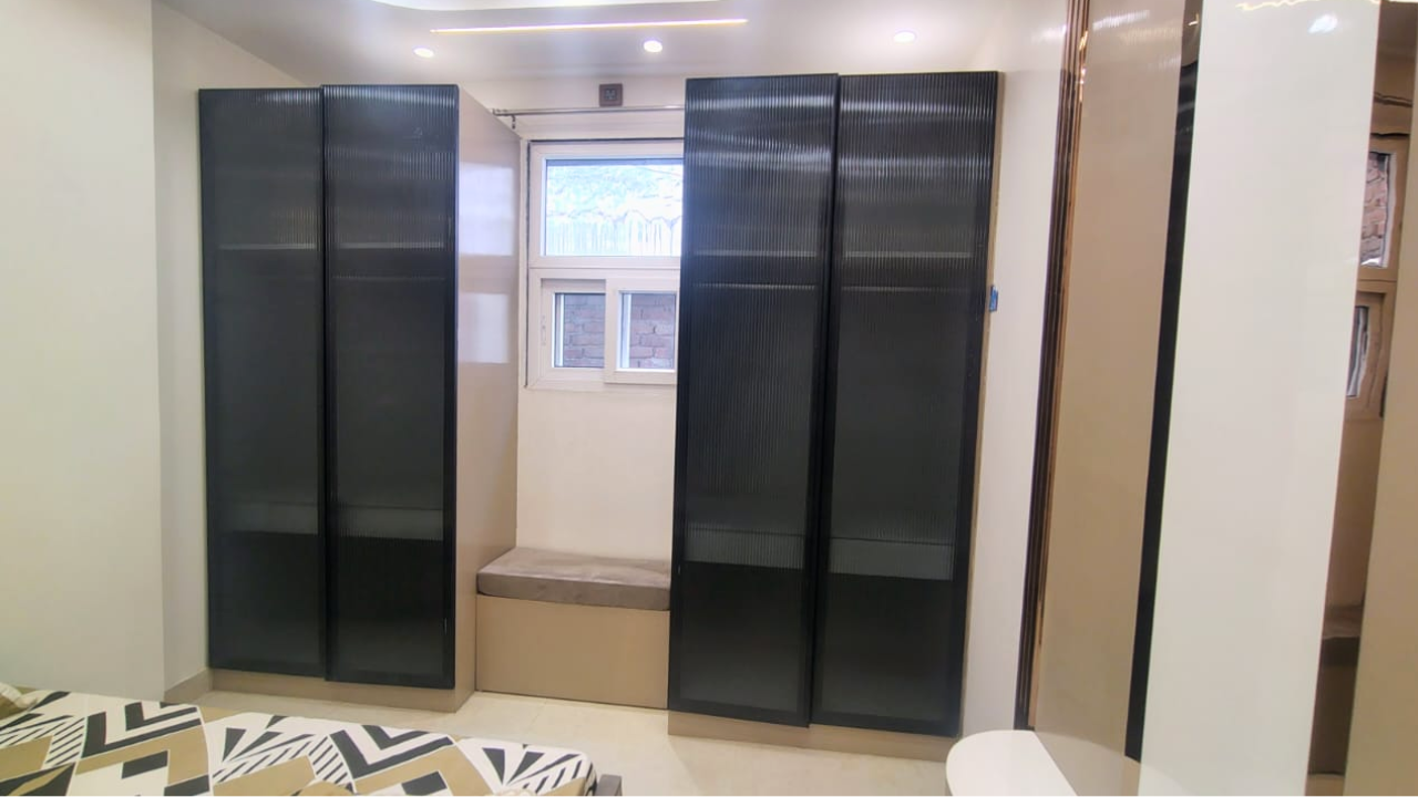 Ready to Move 3BHK Flat for Sale in Mansa Ram Park Dwarka Mor Near Metro