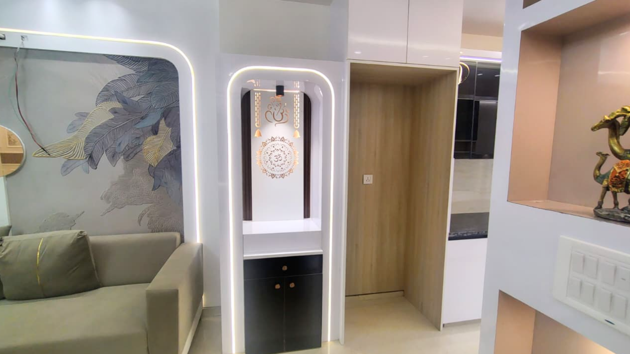 Spacious 3 BHK Independent Floor in Laxmi Vihar | Dwarka Mor Delhi